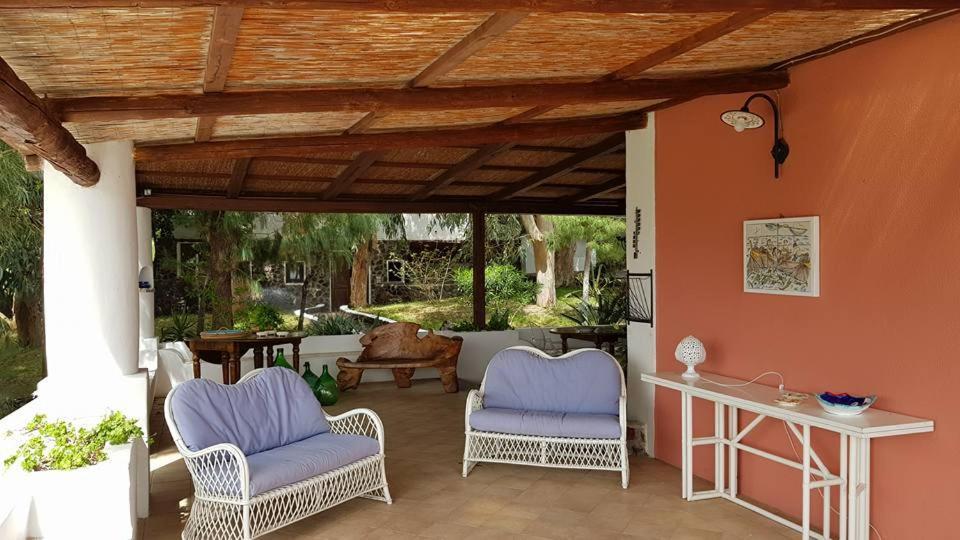 La Villa Rossa Salina  Exterior photo